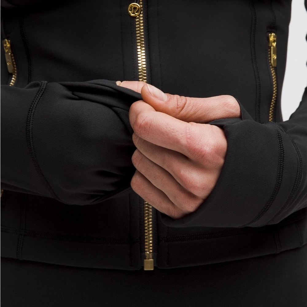 BNWT Lululemon Define *Nulu Jacket. Black + Gold Zippers sz 4 - Picture 5 of 13